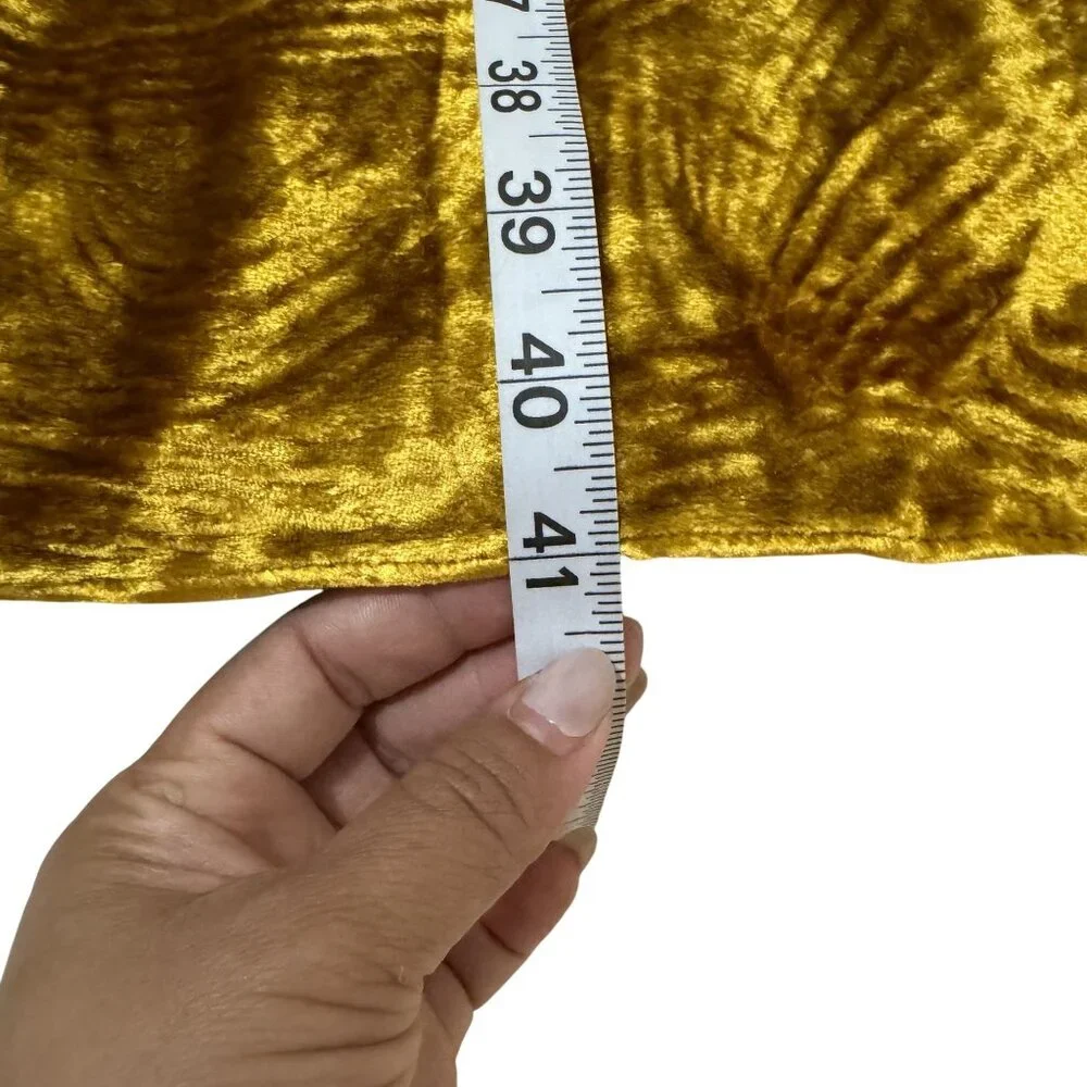 Vtg Unbranded Gold Crushed Velvet TasselShawl Wrap Cape Boho Opera Evening Stole - Picture 9 of 10